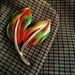 Vintage Signed Hedy Texture Gold Red Green Leaf Brooch Statement Rare